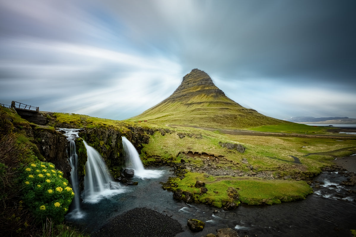 Wasserfall und Berg