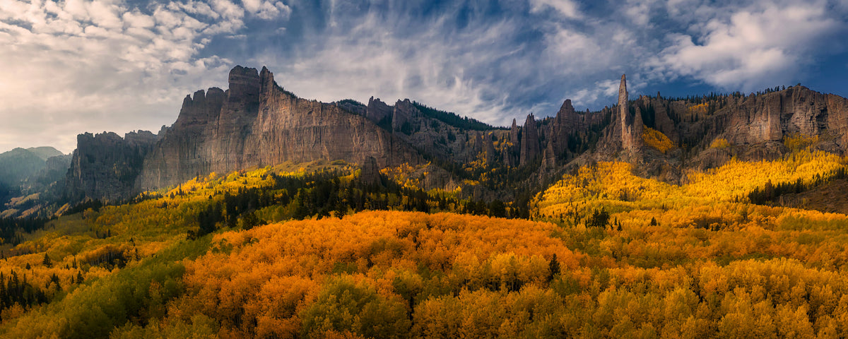Goldener Teppich unter Castle Rocks